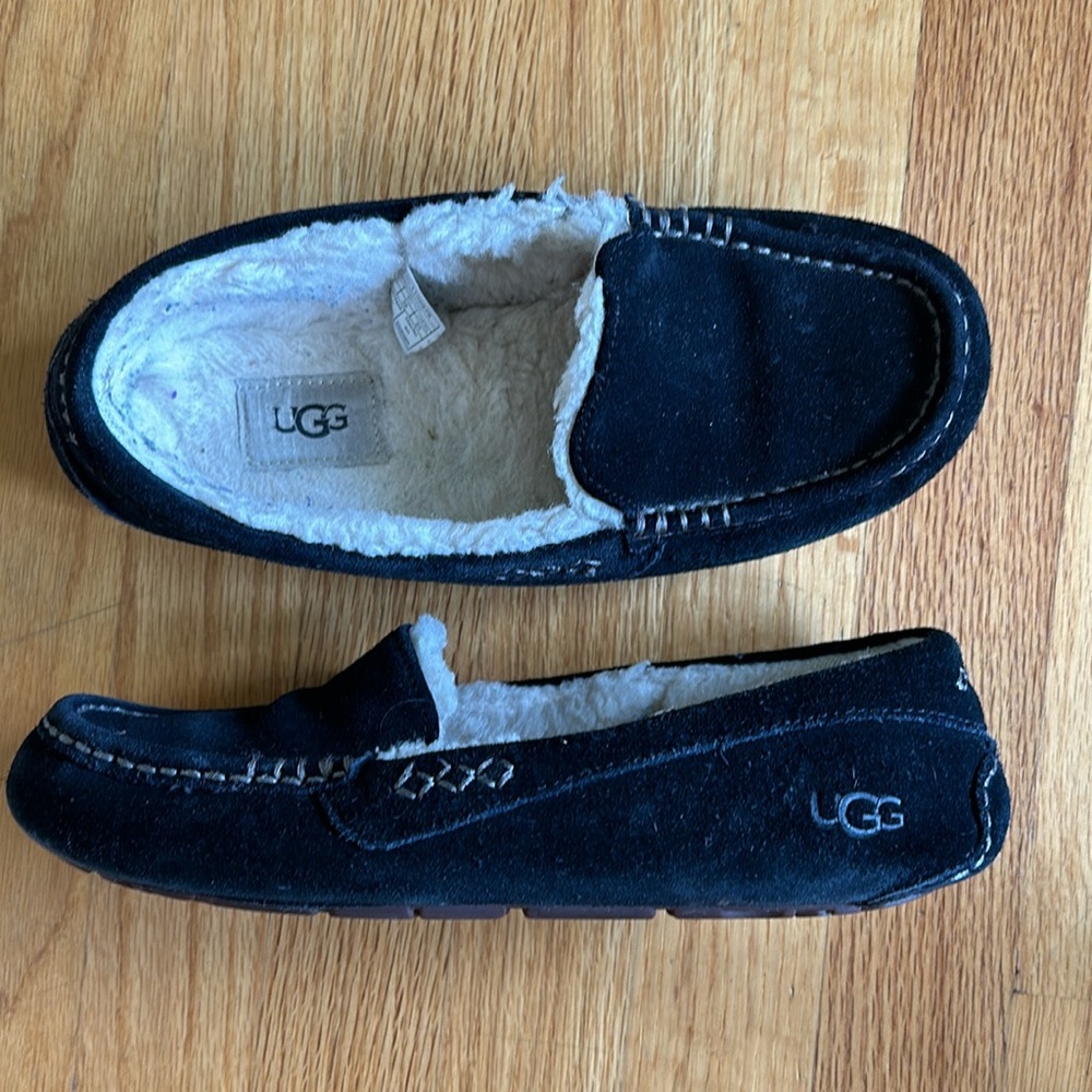 Uggs black women’s slippers size 7.